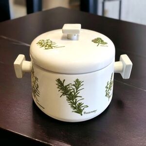 Vintage "HERB GARDEN" BY TASTE SETTERS 2.5 QT Covered Cas